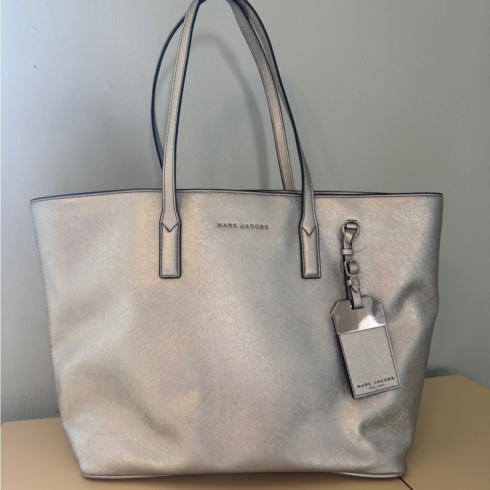 Marc Jacobs Silver Tote with Structured Design